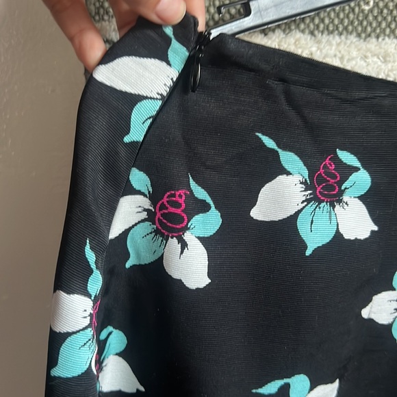 Anthropologie Maeve Floral Midi Skirt black mint floral 8 - Picture 7 of 7